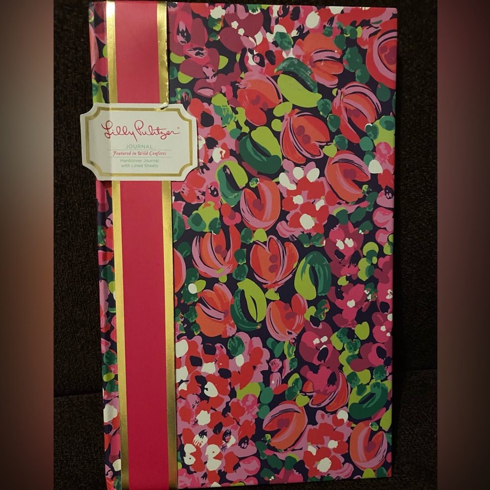 BRAND NEW LILLY PULITZER Journal. Floral color. 8”L x 5”W.